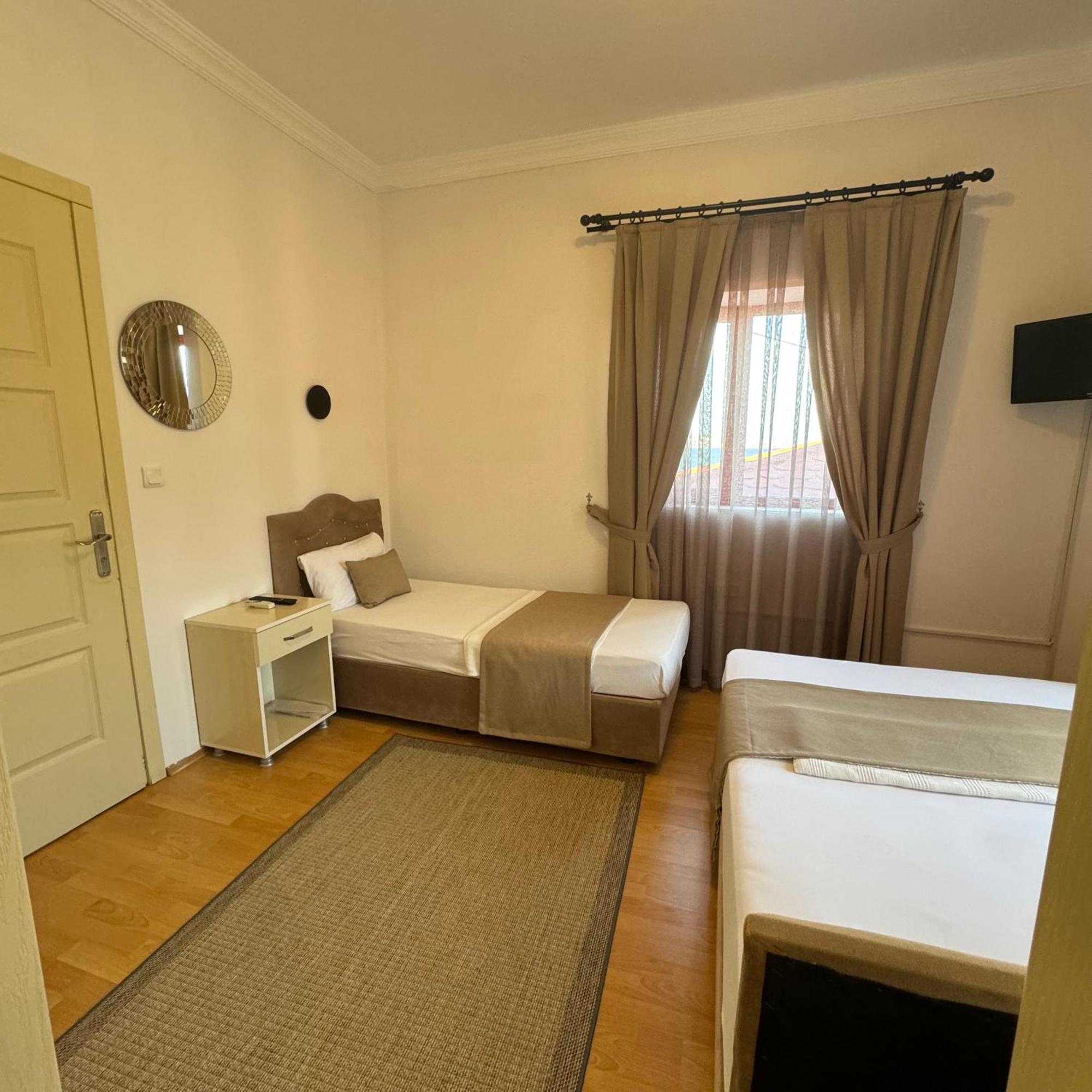 Soezer Otel Ayvalı Exterior foto