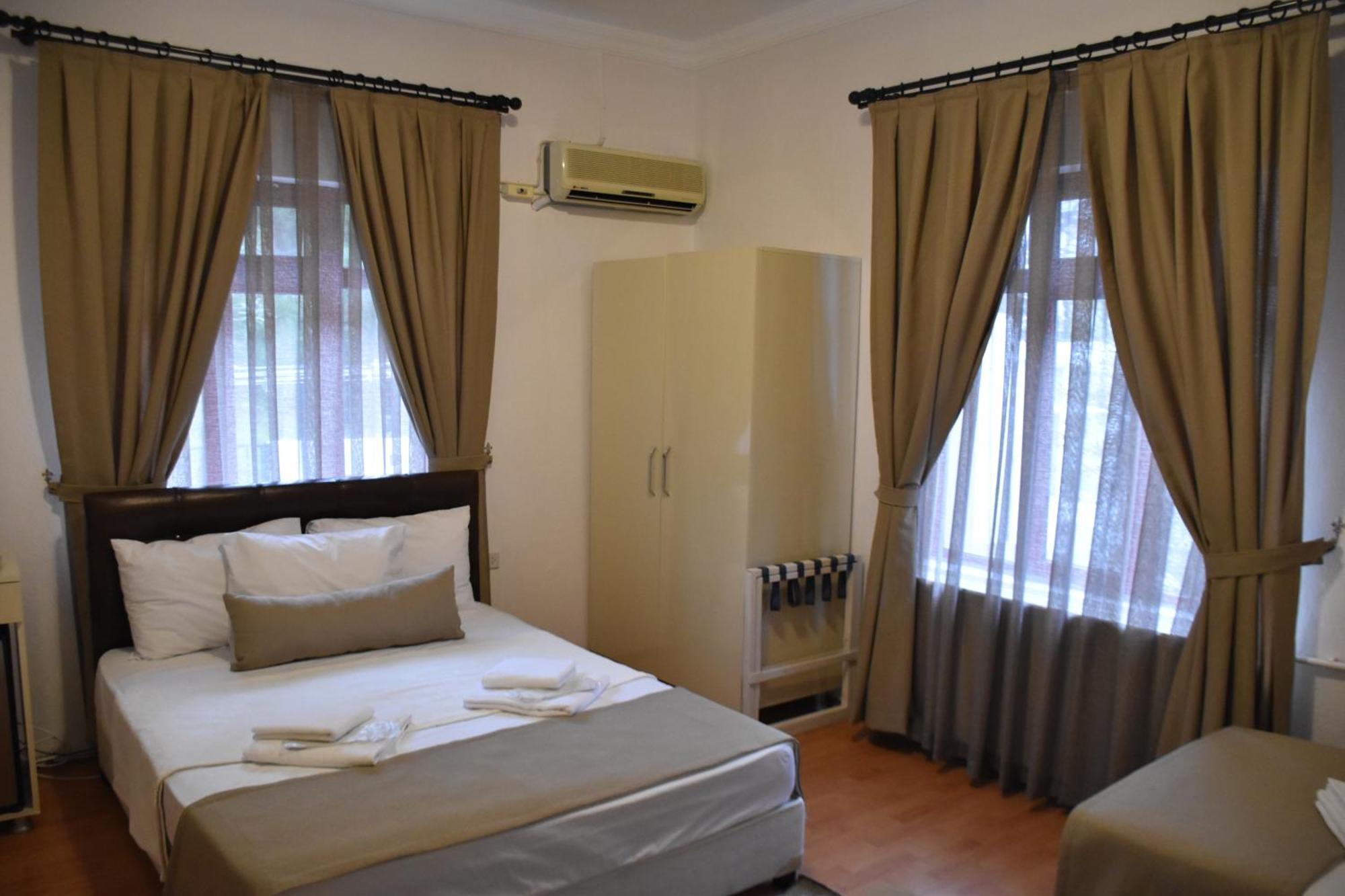Soezer Otel Ayvalı Exterior foto